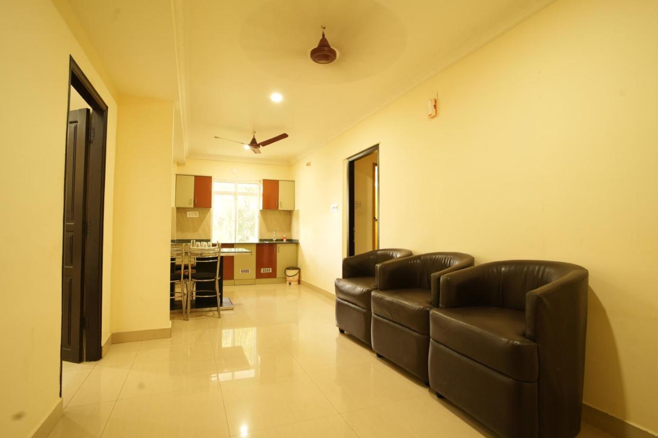 K V Suites Kochi Exterior photo