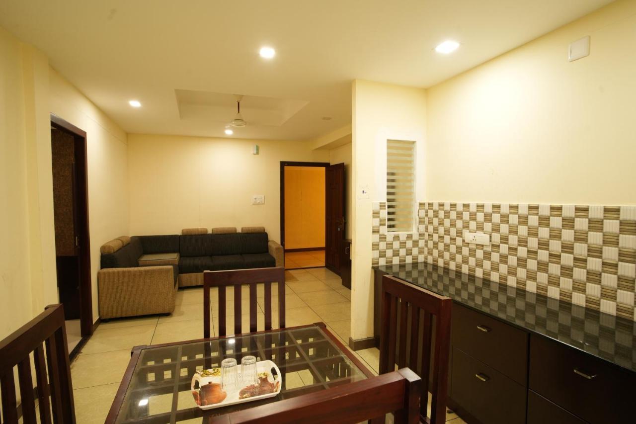 K V Suites Kochi Exterior photo