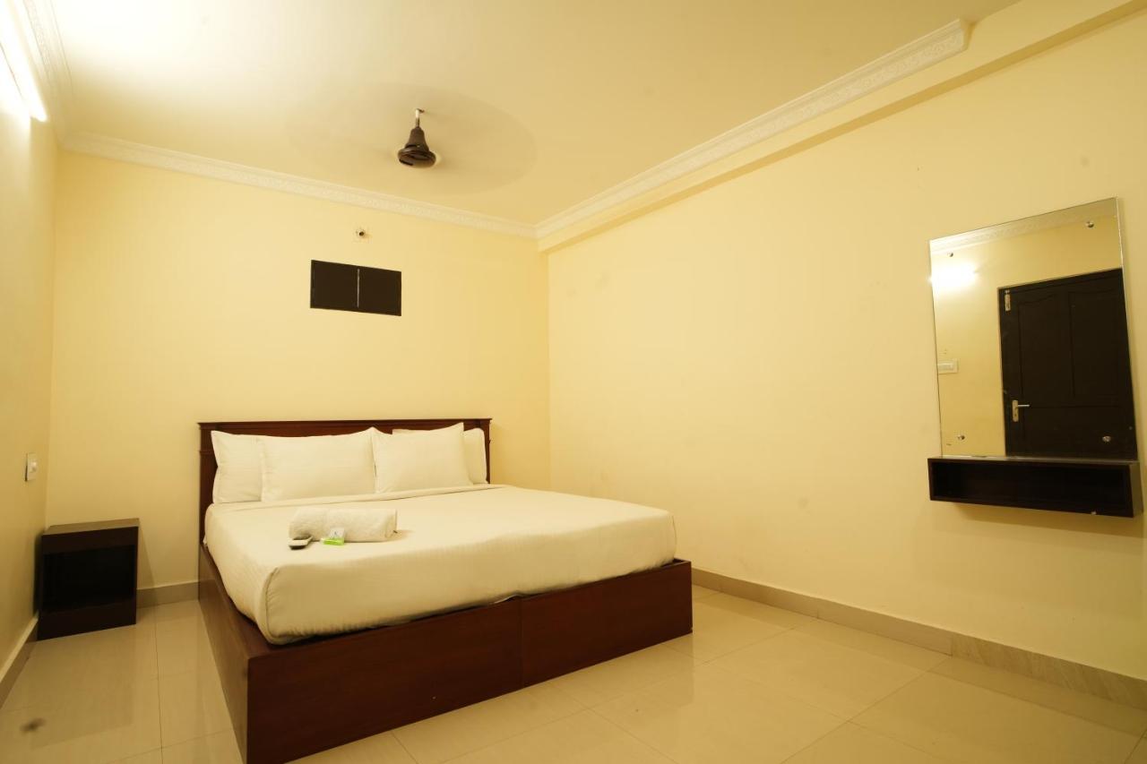 K V Suites Kochi Exterior photo